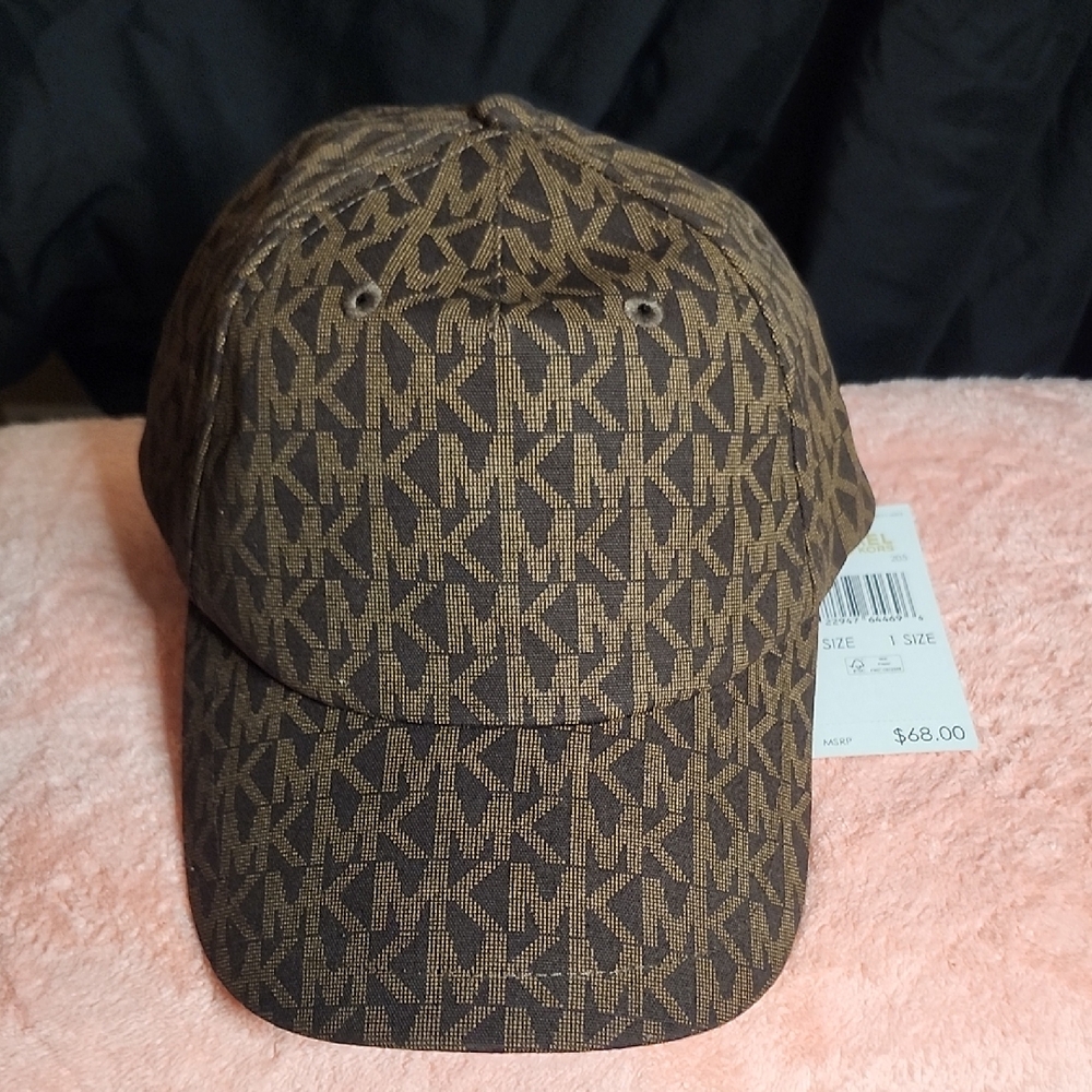 NWT Michael KORS Tan and Brown Logo Hat